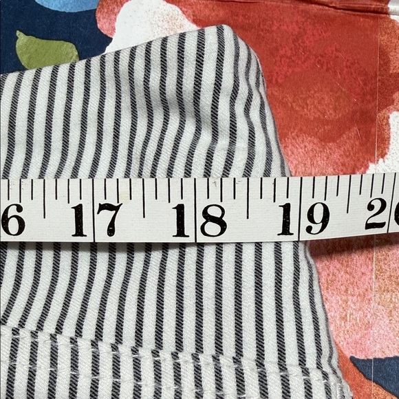 Hilary Radley Black and White Striped Women's Shorts - Picture 7 of 9